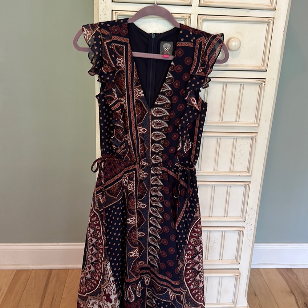 Vince Camuto Flutter sleeve dress- size 2